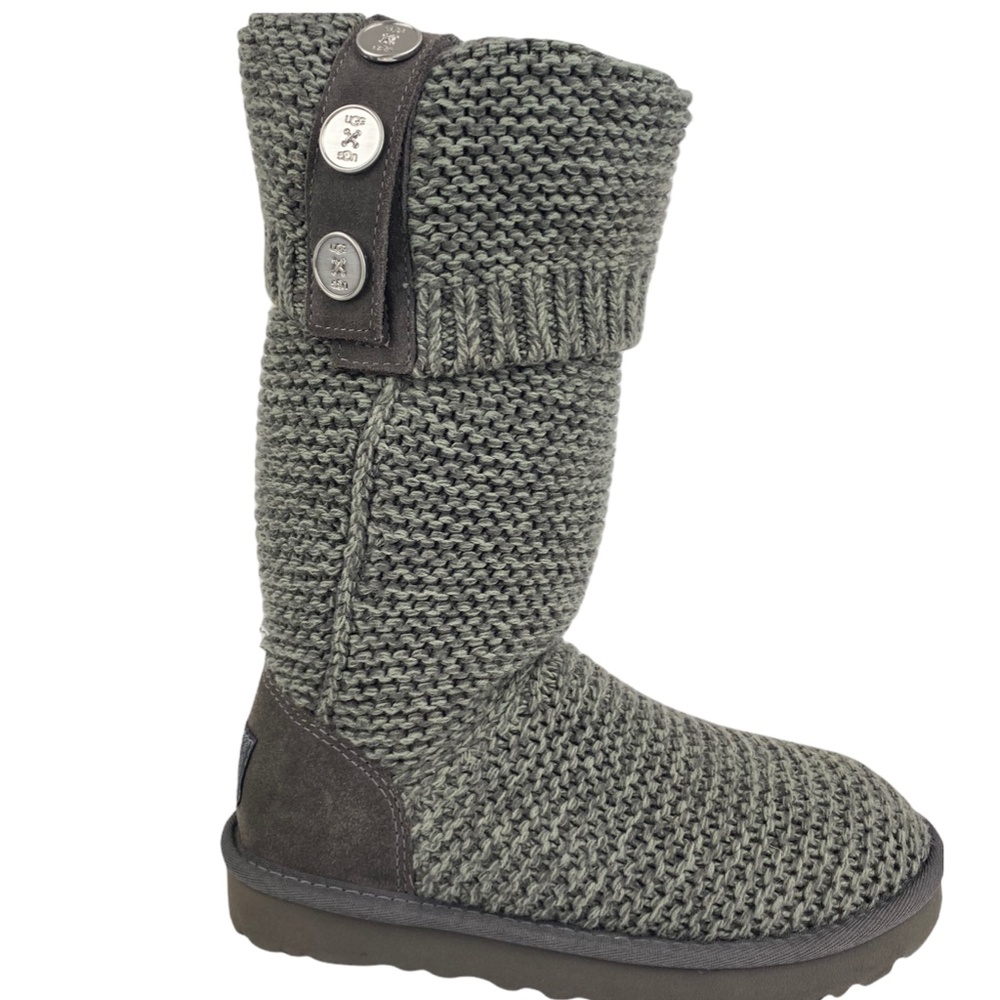 UGG CLASSIC CARDY BUTTON DETAILED KNIT BOOTS